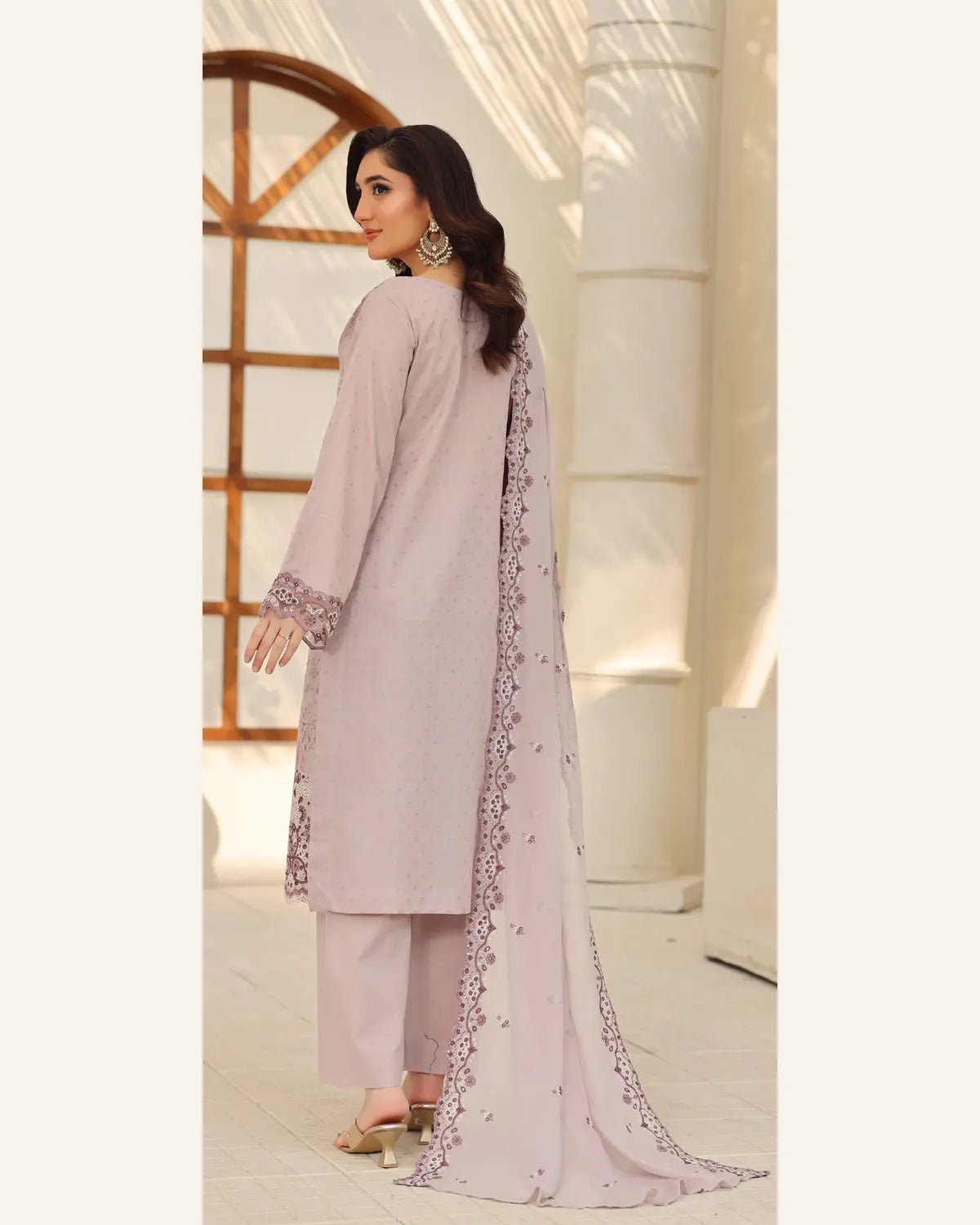 Lilac Veil embroidered Broshia lawn suit side and dupatta view