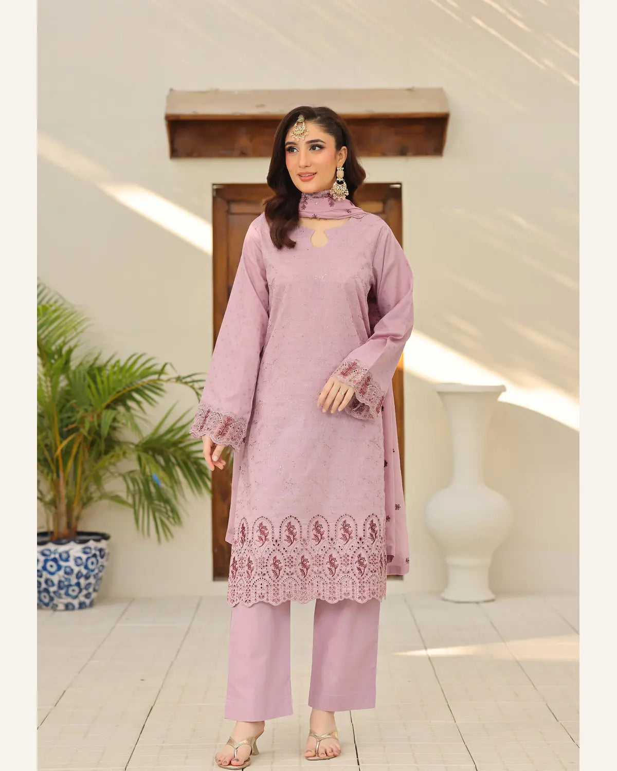 Mauve Orchid embroidered Broshia lawn suit front view