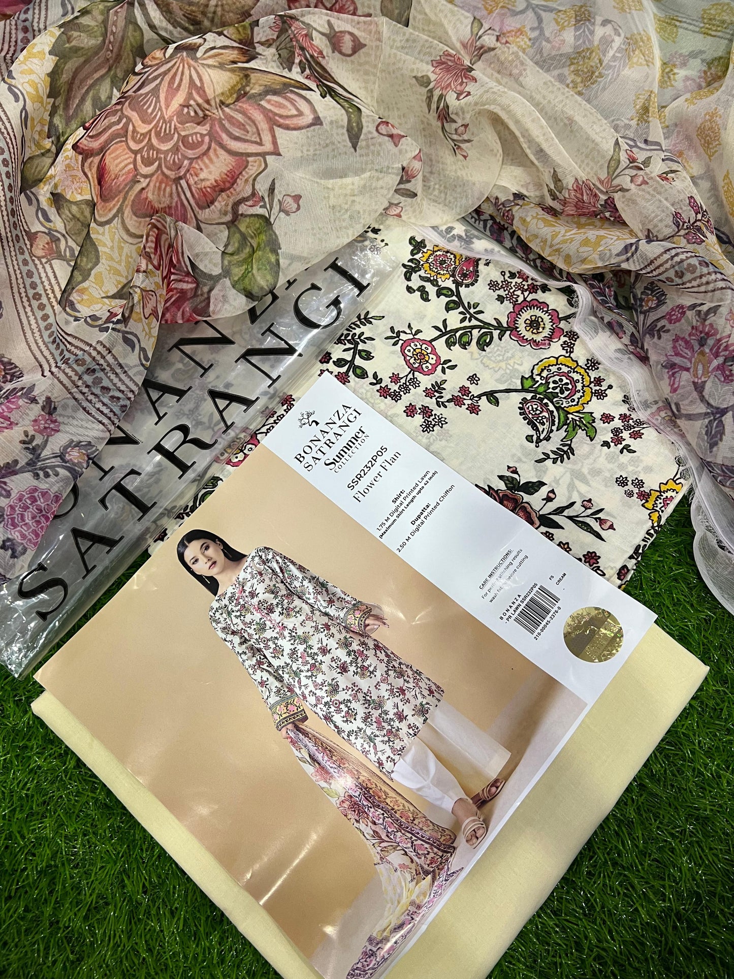 Bonanza Satrangi Lawn D03 original 3-piece design